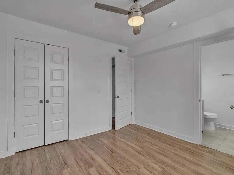 2714 Jefferson St — Photo 33