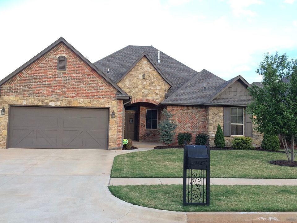 1st image of 19508 Fieldshire Dr