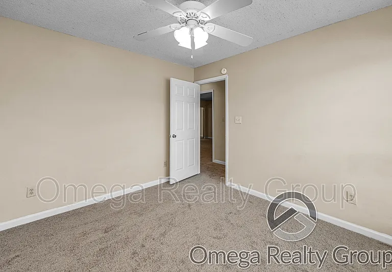 6749 Lakes Edge Ln — Photo 18