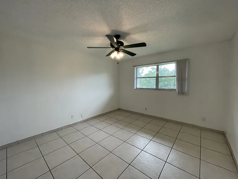 8000 Colony Cir S #30516 — Photo 8