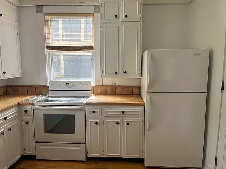 344 College Ave SE — Photo 22