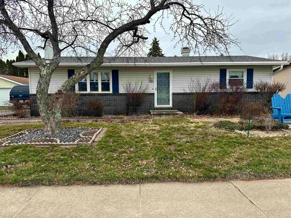 2320 Allerton Dr, Oshkosh, WI 54904