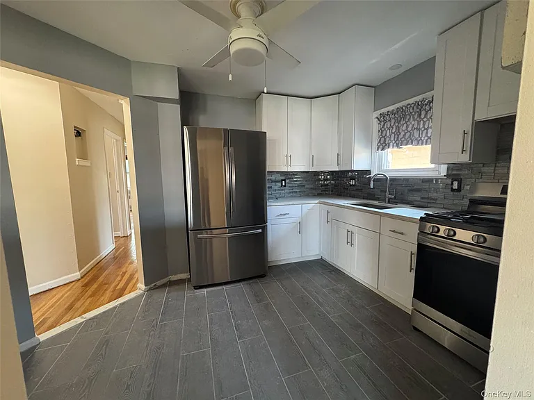 375 Cochran Pl #2 — Photo 4