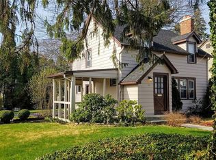 191 Orchard Dr, Rochester, NY 14618