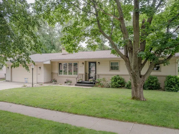 1012 W 11th St, Spencer, IA 51301
