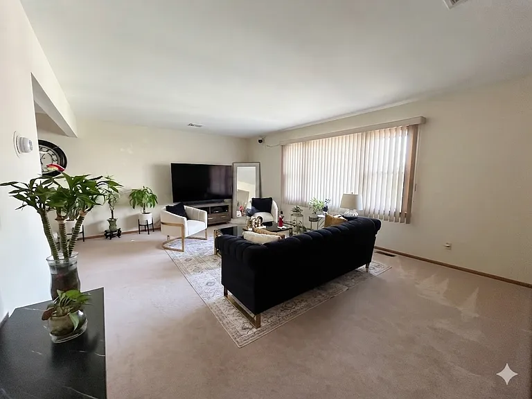 3 Wood St #2 — Photo 2