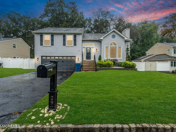 29 Sweet Gum Road, Howell, NJ 07731