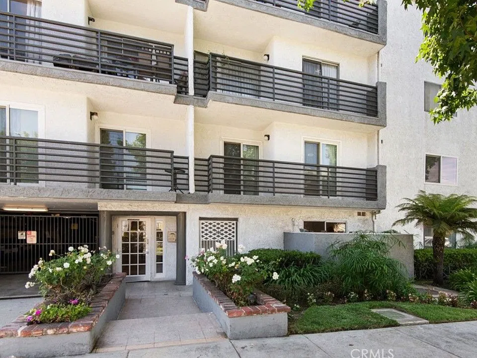 1515 S Beverly Dr #405