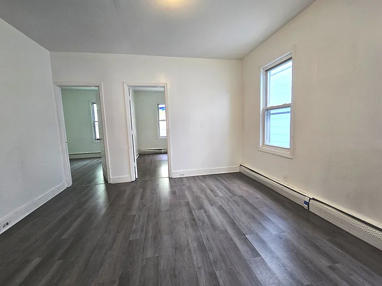 24 Harrison Pl #1 — Photo 9