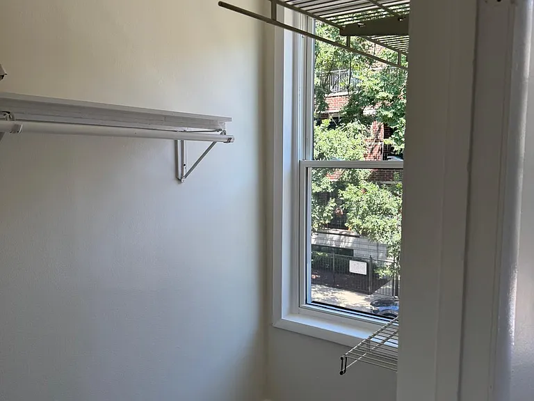 3764 N Wilton Ave #2 — Photo 8