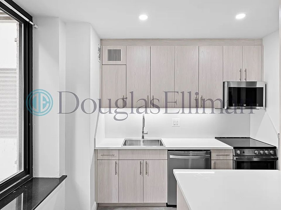 1st image of 295 Park Ave S APT 5B