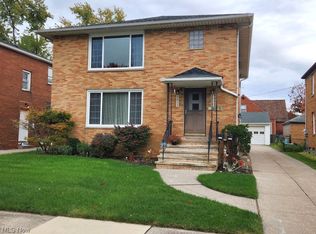 7413 Pearl Rd, Middleburg Heights, OH 44130