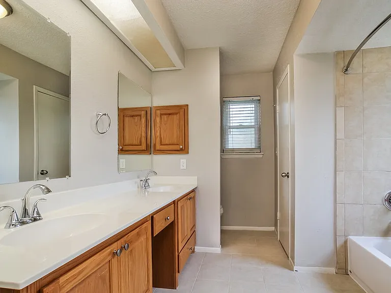 9723 Orangevale Dr — Photo 10