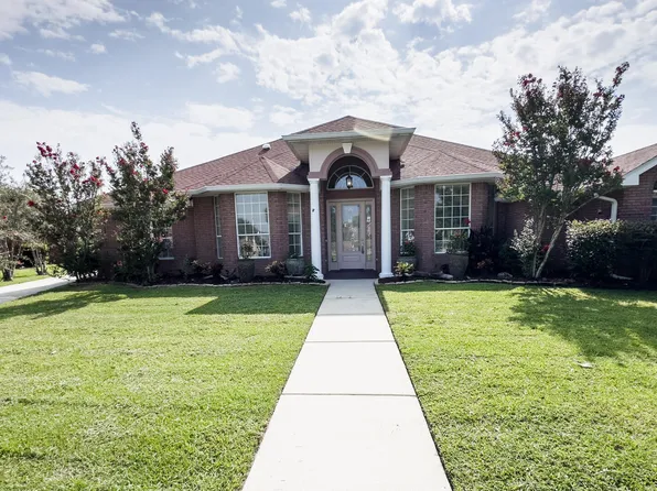 305 Landings Dr, Lynn Haven, FL 32444