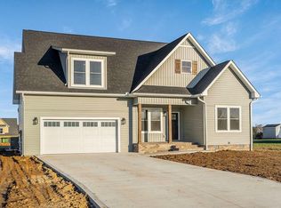 1776 Creekside Dr, Baxter, TN 38501