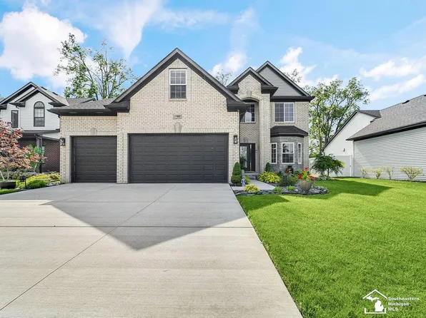 766 Henning St, Dundee, MI 48131