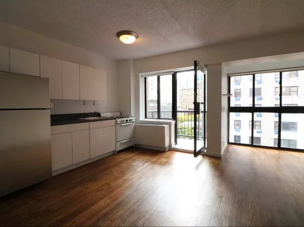 343 West 51st Street image 1 of 8