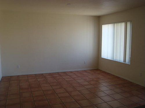 4th image of 10772 W Via Del Sol