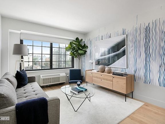 4th image of 504 Myrtle Ave APT 4A