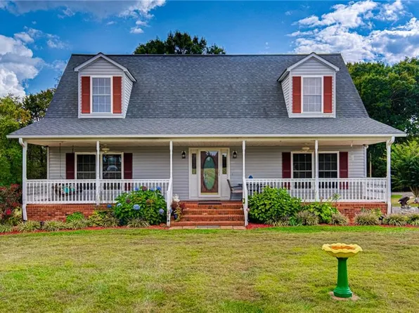 3032 Shady Grove Church Rd, East Bend, NC 27018