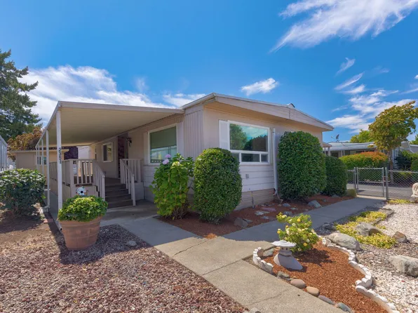2351 SW Webster Rd, Grants Pass, OR 97526