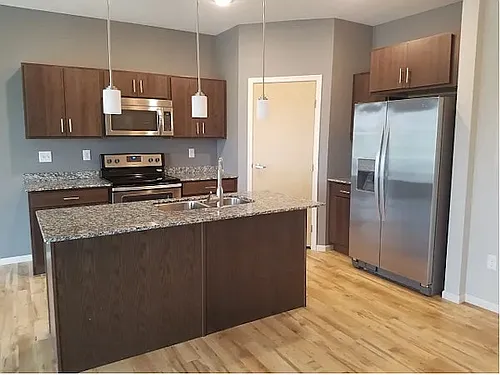 South Shore Landing | Moorhead Photo 1