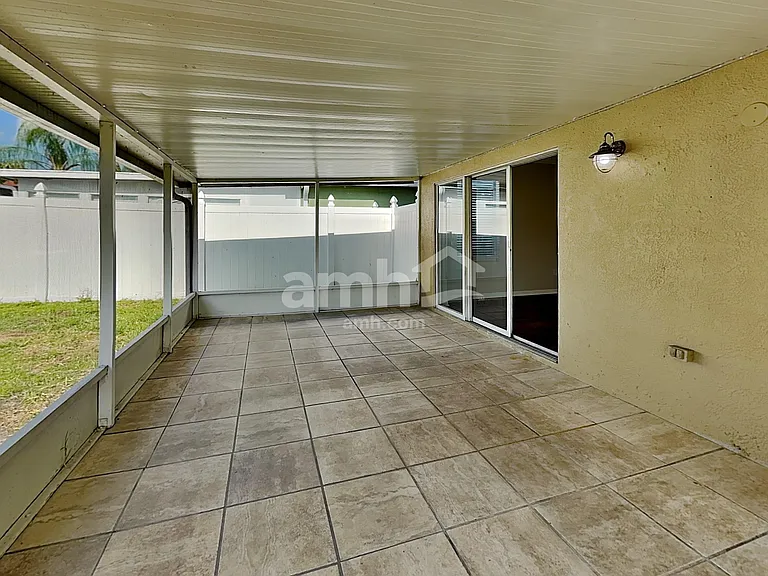 8157 Canterbury Lake Blvd — Photo 20