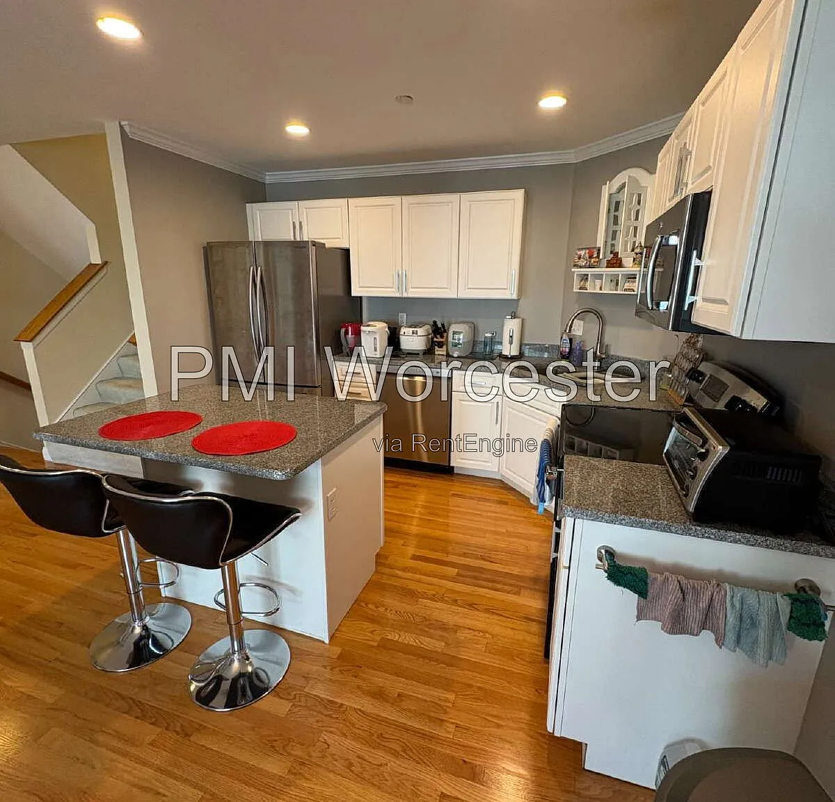 2 bed, 2.5 bath, $2,990 — Photo 4