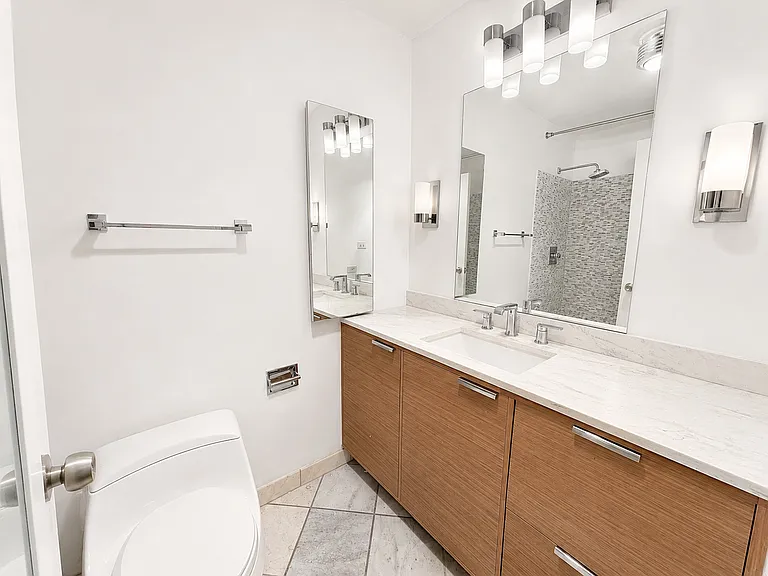 230 E Ontario St #804 — Photo 7