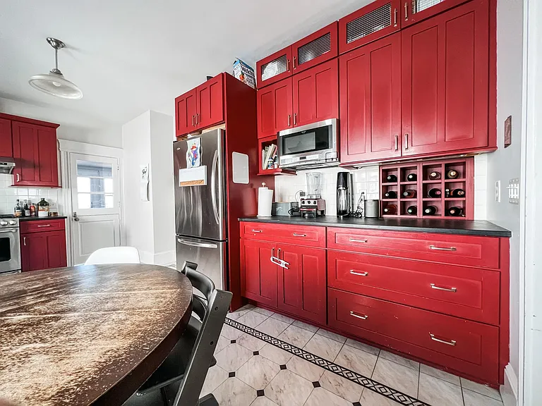 162 Metropolitan Ave — Photo 11