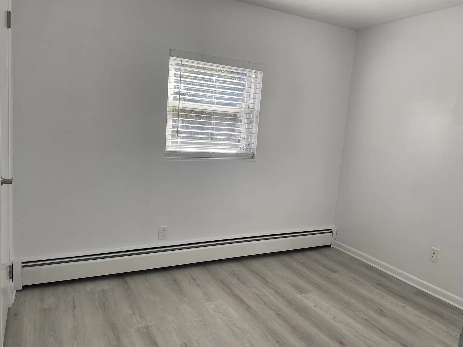 2 bed, 750 sqft, $2,550 — Photo 4
