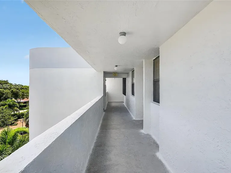 1850 Homewood Blvd #5010 — Photo 30
