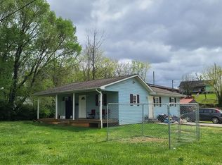 639 8th St, Newport, TN 37821