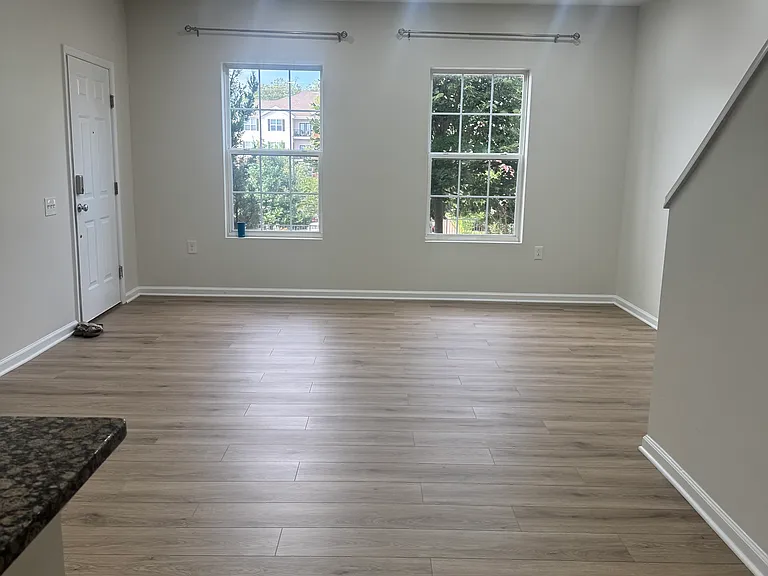 2933 Gilder Way #75 — Photo 6