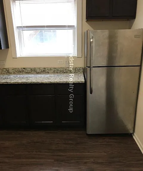 4453 N Hamlin Ave #2 — Photo 6