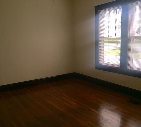 4th image of 2601 Parkview Ave