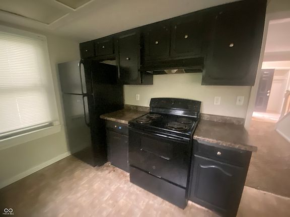 4th image of 3202 Acacia Dr