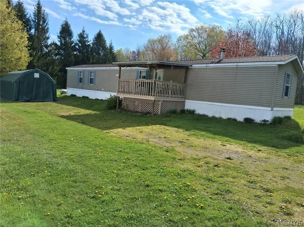 260-266 Rainbow Shores Rd #2, Pulaski, NY 13142