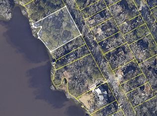 8800 Lake Dr, Snellville, GA