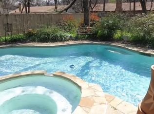 1104 Wood Ridge Dr, Azle, TX 76020