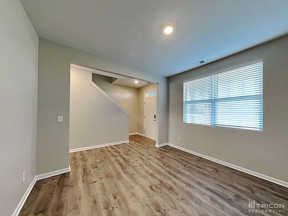 3rd image of 201 William Dylan Dr