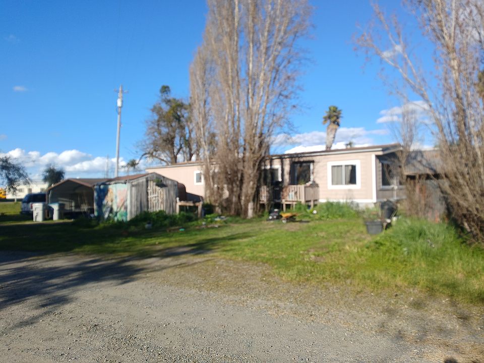 1st image of 48756 Road 160