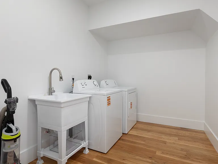 1013 Summit Ave #A — Photo 53