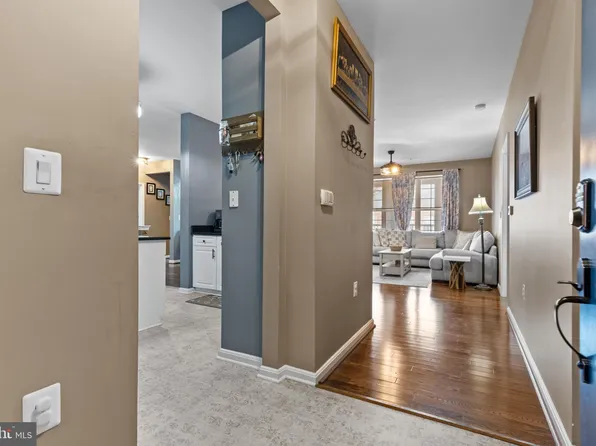 400 Symphony Cir Unit 165A, Hunt Valley, MD 21030