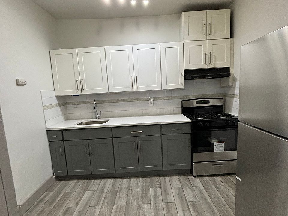 1st image of 60 N Grove St #9