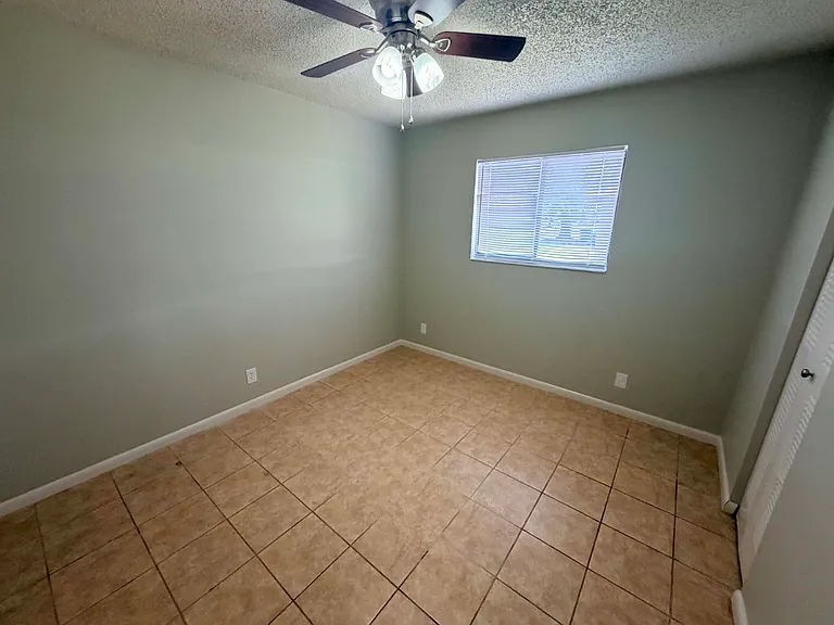 3858 NW Huntsboro St #101 — Photo 5