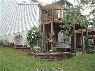 3rd image of 4412 Danbury Sq