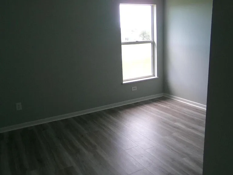 502 SW Souris Ave — Photo 10
