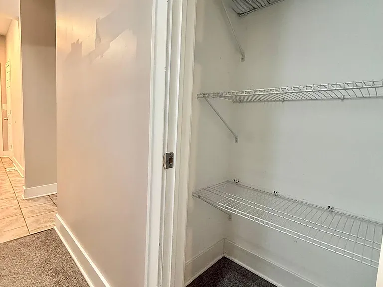 1475 W 112th St #1 — Photo 8
