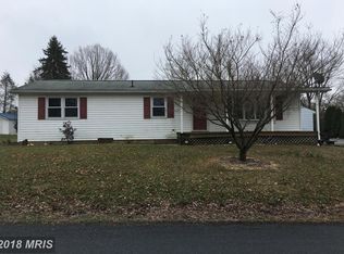 374 Valley Dr, Fayetteville, PA 17222